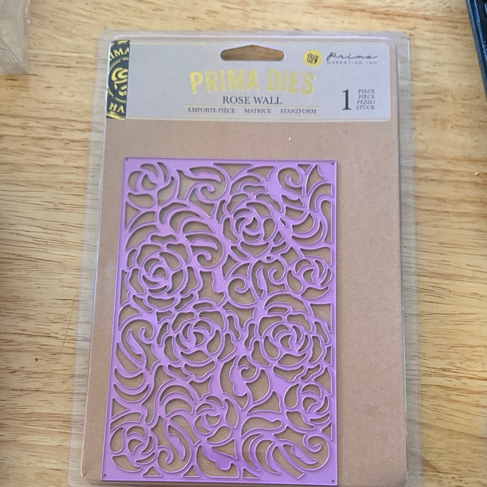 Prima marketing Die- Rose Wall New in Package